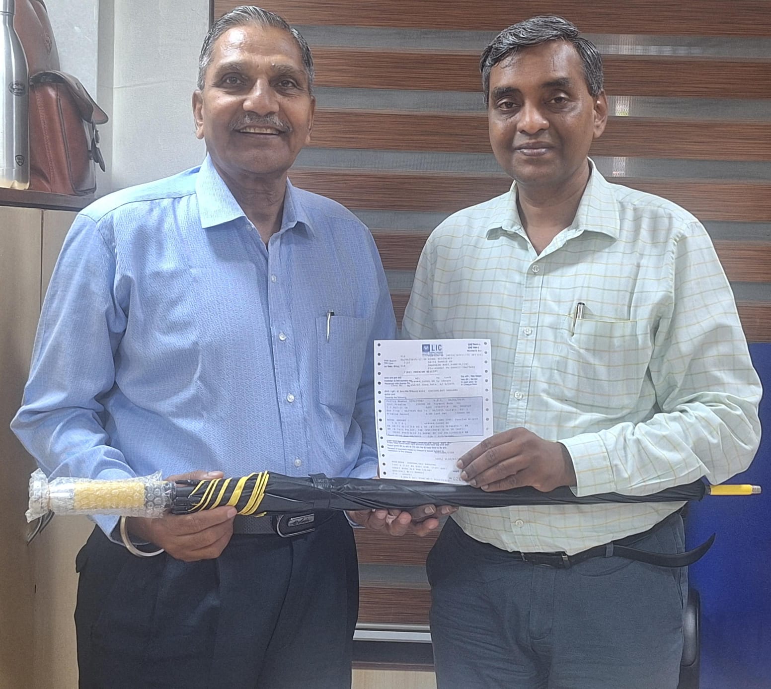 Maha login day of LIC on Friday, 06-06-2025, I won Umbrella for logging one Policy-New Pension Plus; Single Premium: Rs.1,50,000/-